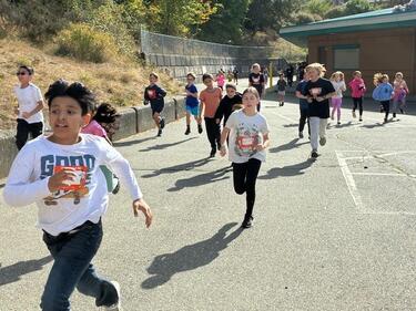 Students Running for Terry Fox